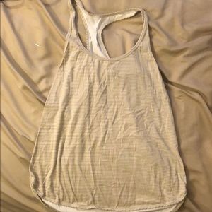 Tan/white lululemon tank sz 6?